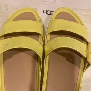 Ugg slip on sandals